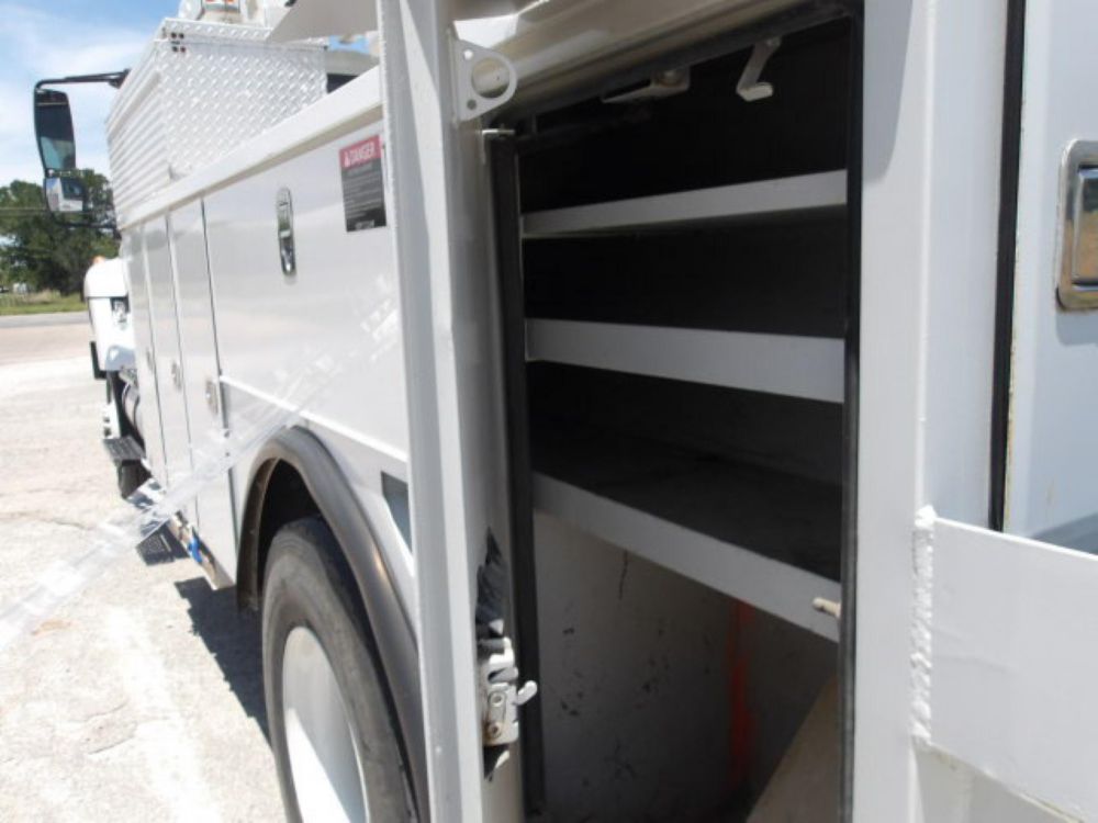 2013 Int'l 7300 4x4 Altec AA-755 Bucket Truck