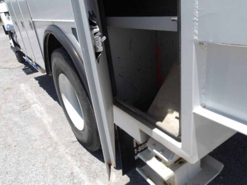 2013 Int'l 7300 4x4 Altec AA-755 Bucket Truck
