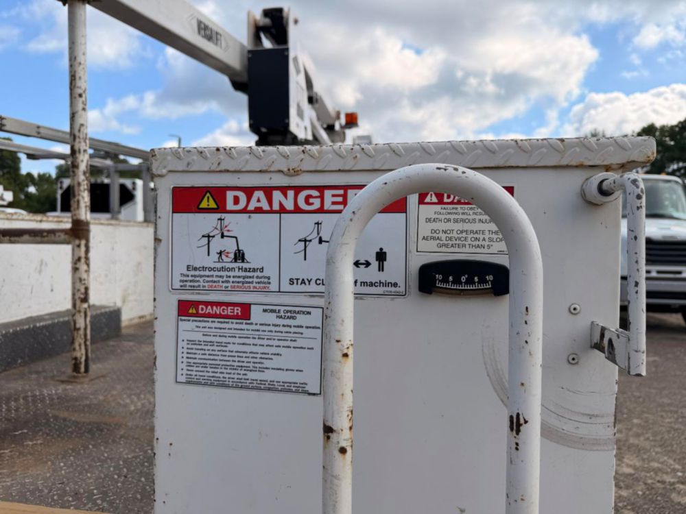 2019 Ford F-550 4x2 Versalift STP-36-NE Bucket Truck