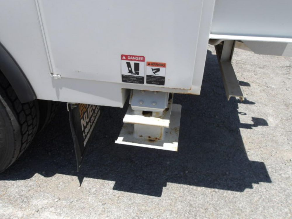 2013 Int'l 7300 4x4 Altec AA-755 Bucket Truck