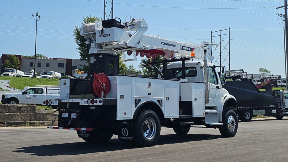 2019 Freightliner M2106 4x4 Terex C4047 Digger Derrick