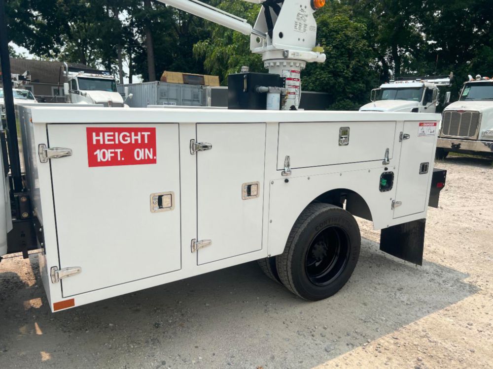2022 Chevy 5500 4x2 Posi+ 700-40 Cable Placer Truck