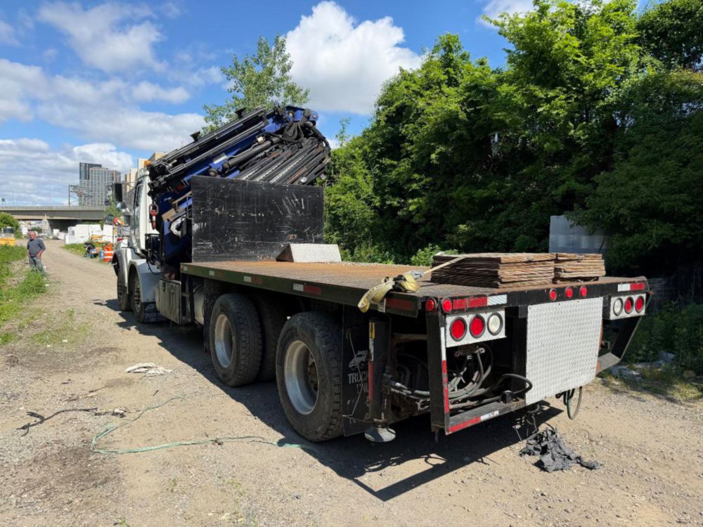 2013 Westernstar Twin Steer PM 85 SP Knuckle Boom Truck