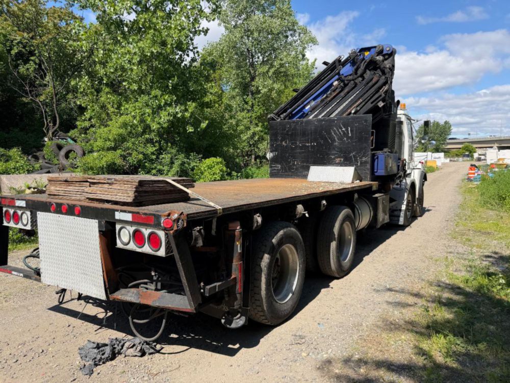 2013 Westernstar Twin Steer PM 85 SP Knuckle Boom Truck