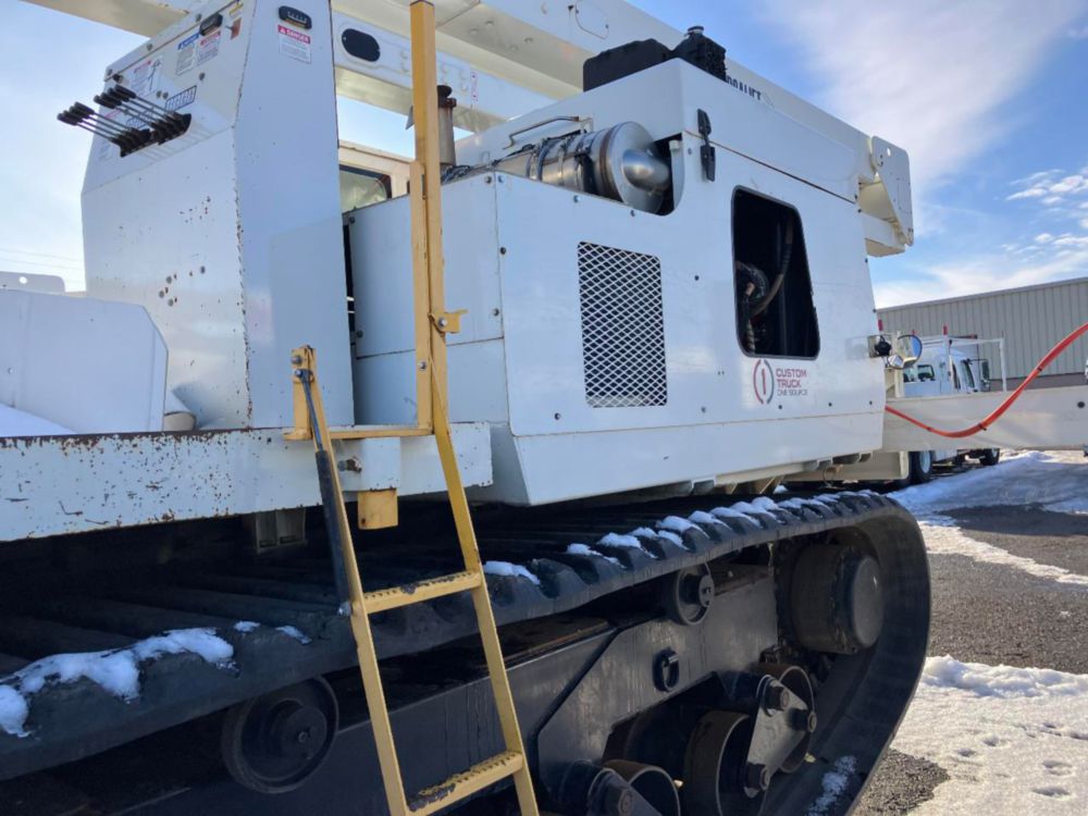 2016 CTRAC-8000 Tracked Versalift VST-9500-I Bucket