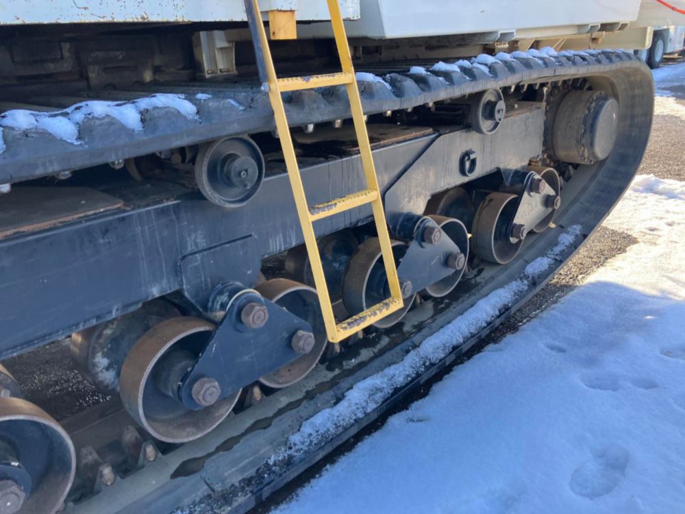 2016 CTRAC-8000 Tracked Versalift VST-9500-I Bucket