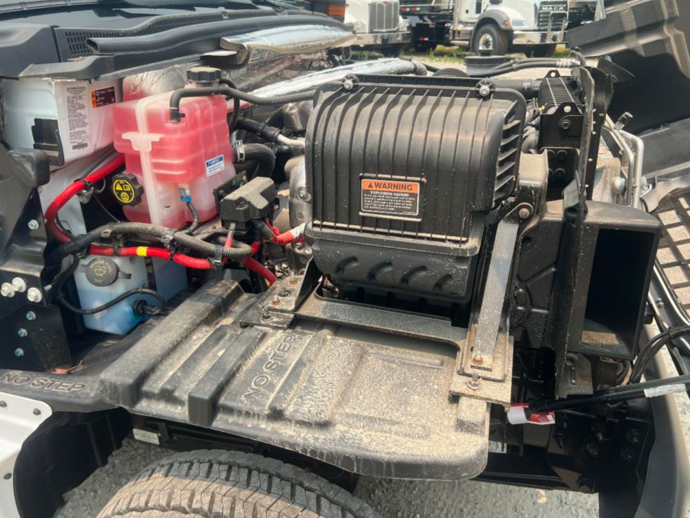 2022 Chevy 5500 4x2 Posi+ 700-40 Cable Placer Truck