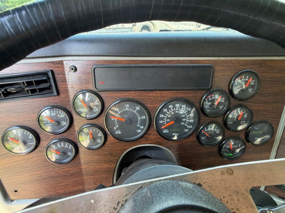 2013 Westernstar Twin Steer PM 85 SP Knuckle Boom Truck