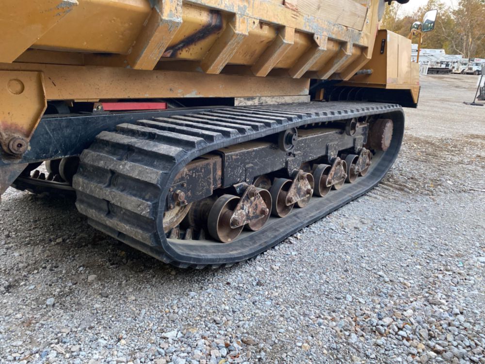 2015 Morooka MST-2200VD Track Dump