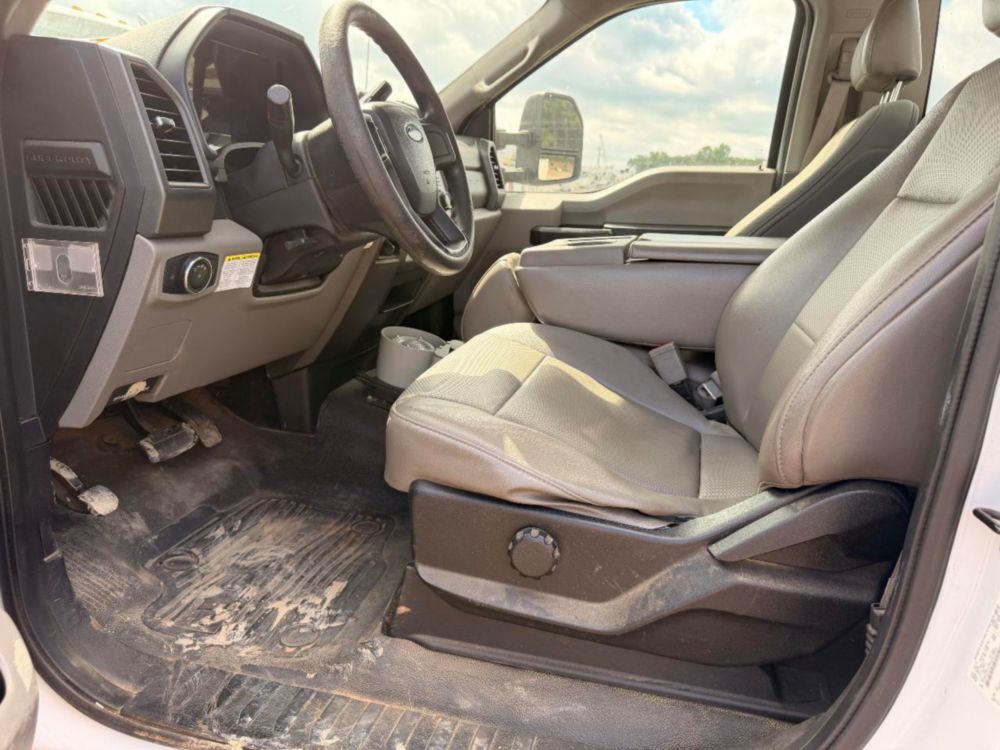 2019 Ford F-550 4x2 Versalift STP-36-NE Bucket Truck