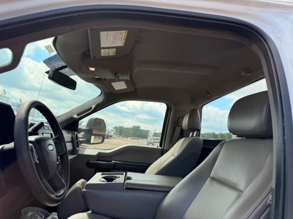 2019 Ford F-550 4x2 Versalift STP-36-NE Bucket Truck