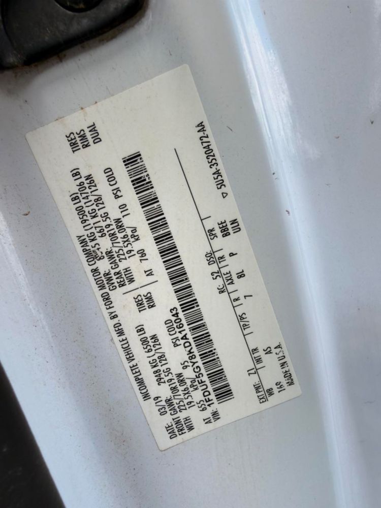 2019 Ford F-550 4x2 Versalift STP-36-NE Bucket Truck