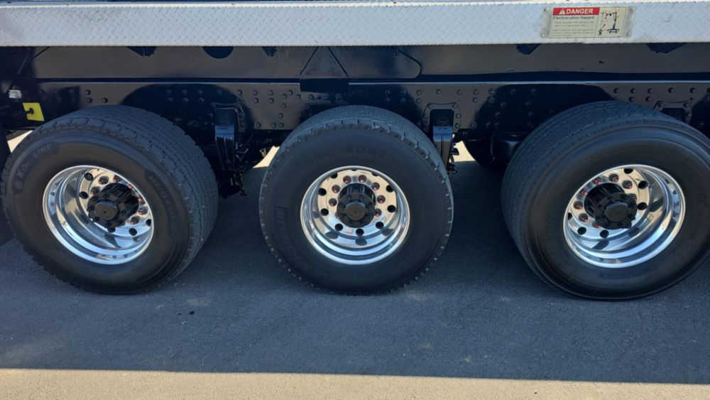 2016 Peterbilt 367 10x6 Elliott 45127 Boom Truck
