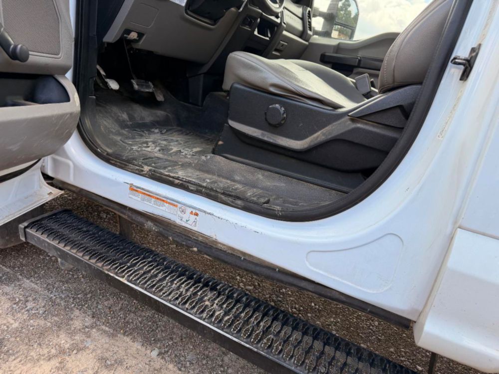 2019 Ford F-550 4x2 Versalift STP-36-NE Bucket Truck