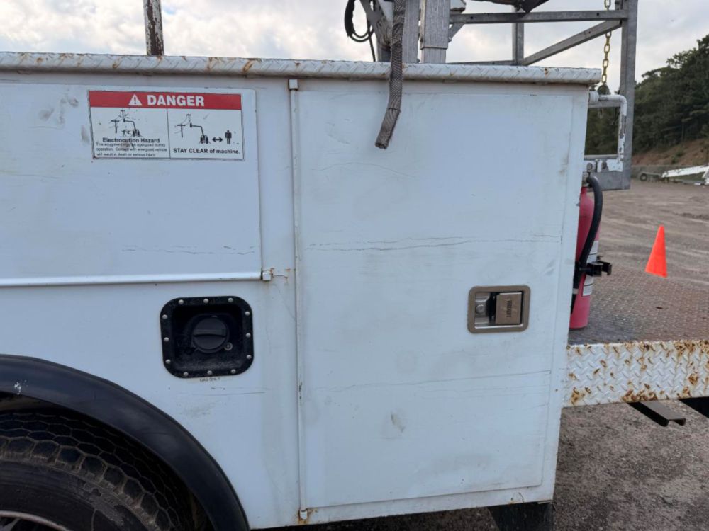 2019 Ford F-550 4x2 Versalift STP-36-NE Bucket Truck