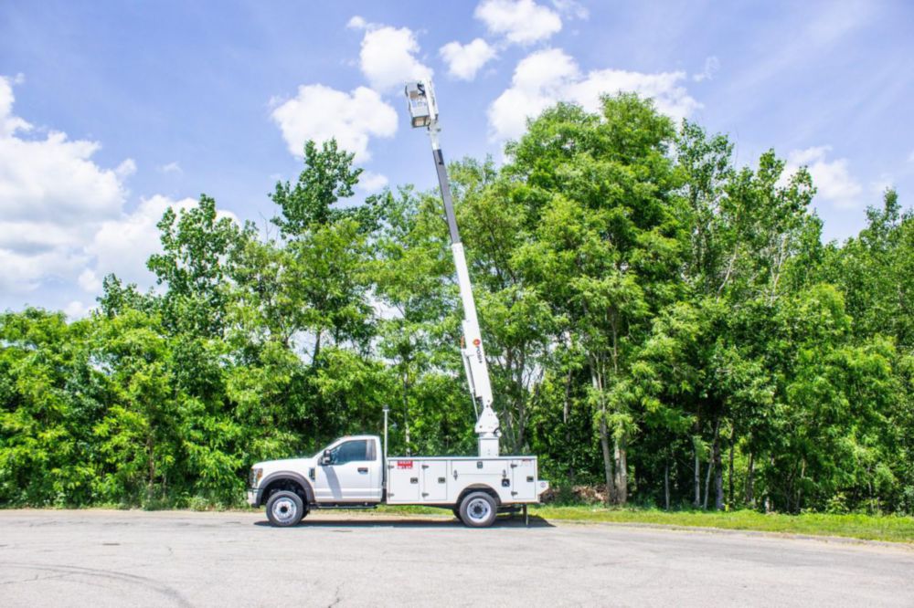 33 ft Bucket Truck Rental Custom Truck One Source