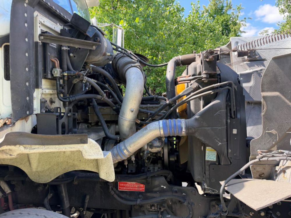 2013 Westernstar Twin Steer PM 85 SP Knuckle Boom Truck