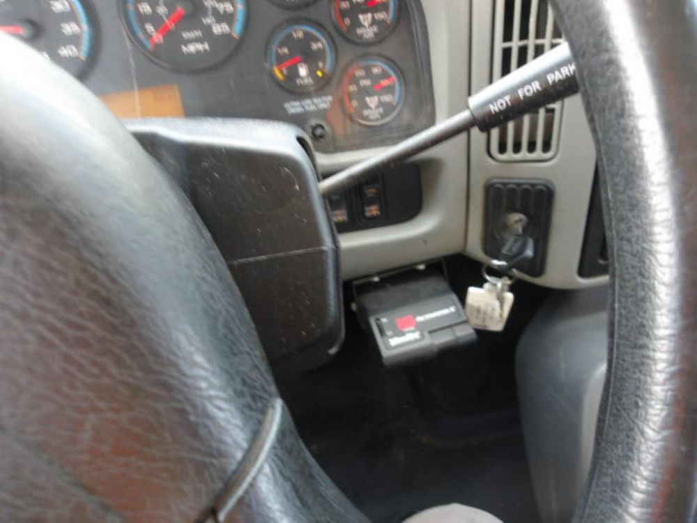 2013 Int'l 7300 4x4 Altec AA-755 Bucket Truck