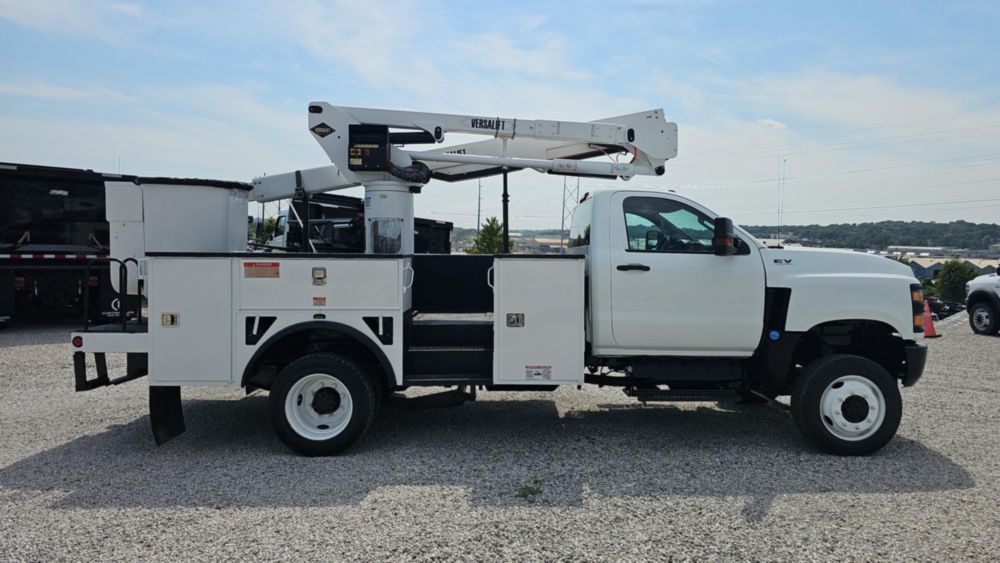 2020 International CV515 4x4 Versalift SST-40-EIH Bucket Truck