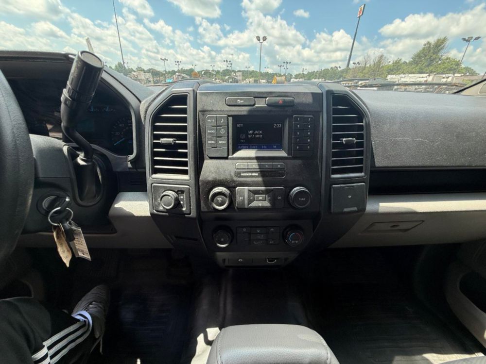 2015 Ford F-150 Crew Cab 4x4 Pickup Truck