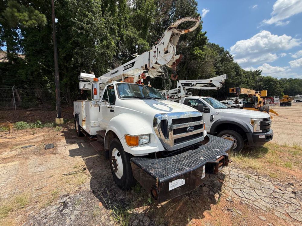 2015 Ford F-750 4x2 Terex Commander 4047 Digger Derrick Truck