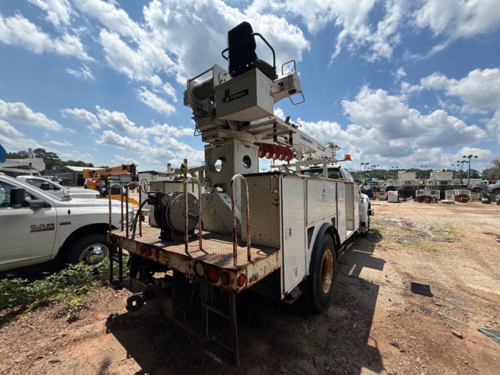 2015 Ford F-750 4x2 Terex Commander 4047 Digger Derrick Truck