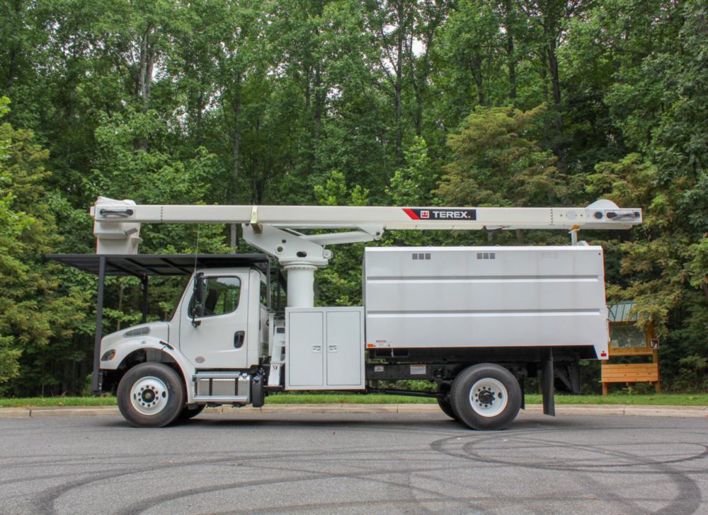 60 ft Insulated Forestry Bucket Truck