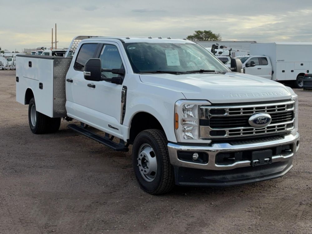 2026 Ford F350 4x4 Service Truck