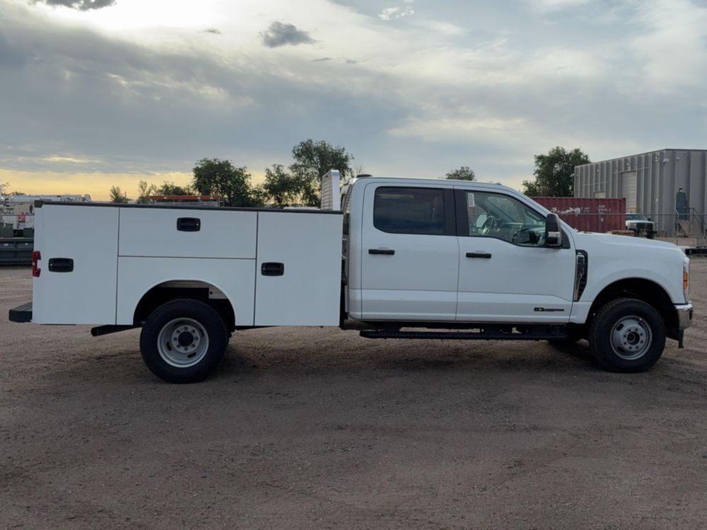 2026 Ford F350 4x4 Service Truck