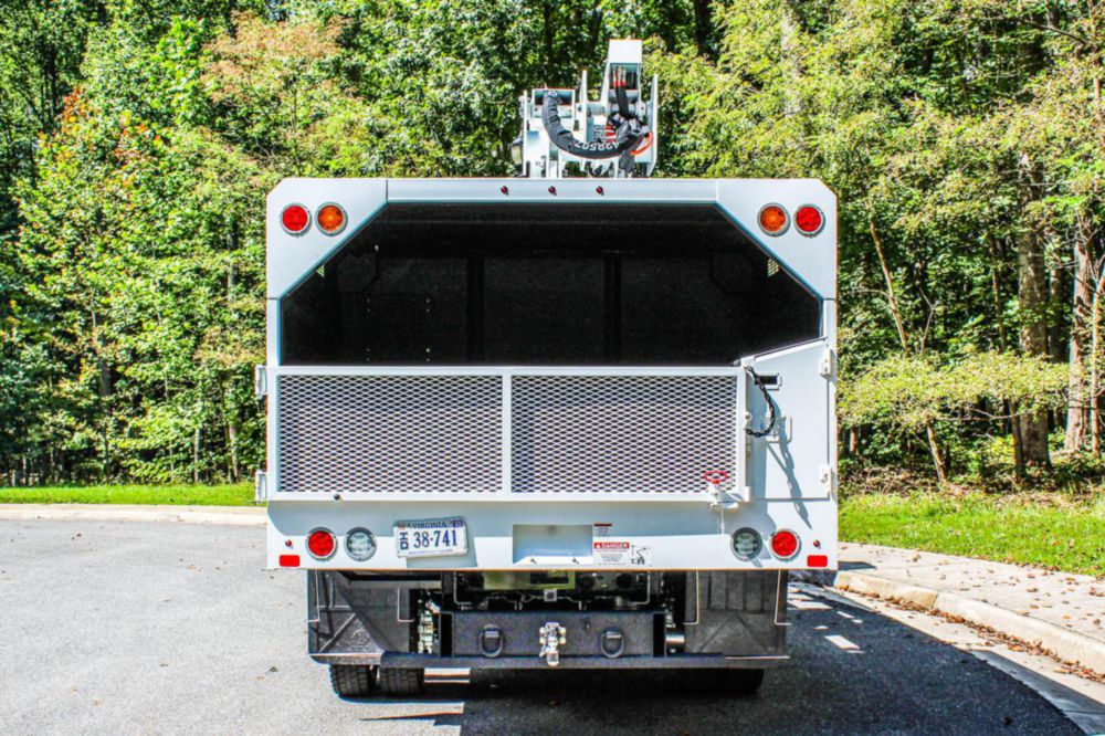40 ft Insulated AWD Forestry Bucket Truck