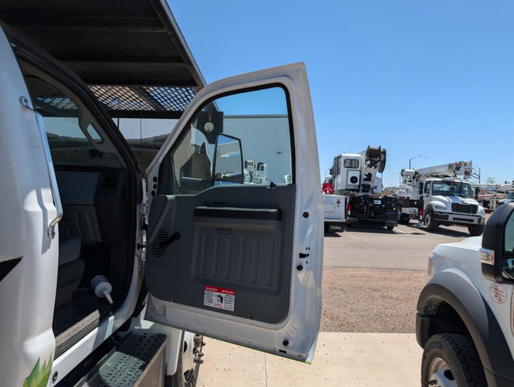 2022 Ford F-750 Versalift VO260-Rear Mount Forestry Bucket Truck