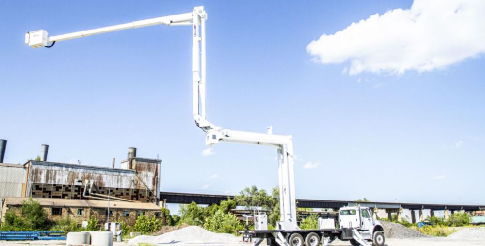 107 ft Insulated Material Handling Transmission Bucket Truck