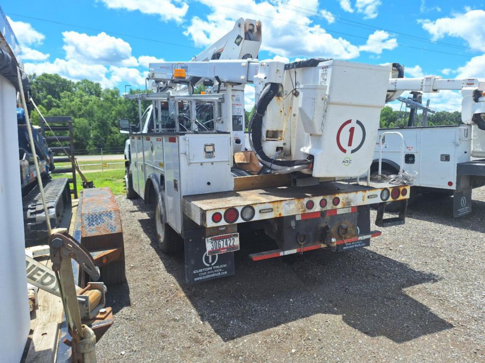 2020 International CV-515 4x4 Versalift SST-40 Bucket Truck