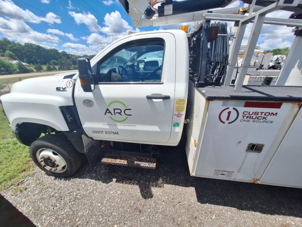 2020 International CV-515 4x4 Versalift SST-40 Bucket Truck