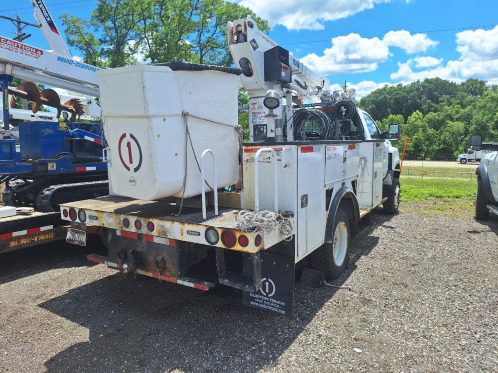 2020 International CV-515 4x4 Versalift SST-40 Bucket Truck