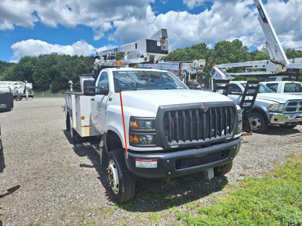 2020 International CV-515 4x4 Versalift SST-40 Bucket Truck