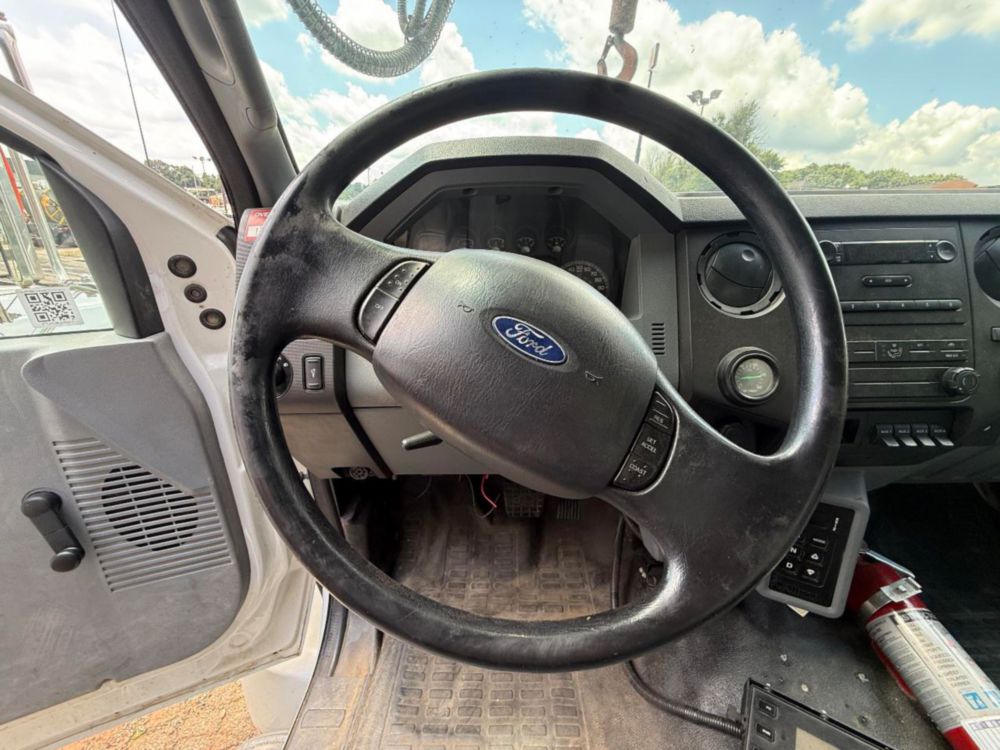 2015 Ford F-750 4x2 Terex Commander 4047 Digger Derrick Truck