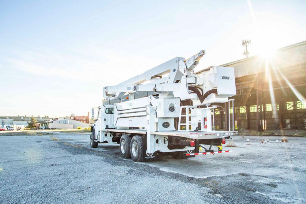 107 ft Insulated Material Handling AWD Transmission Bucket Truck