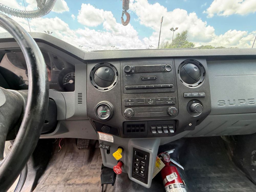 2015 Ford F-750 4x2 Terex Commander 4047 Digger Derrick Truck