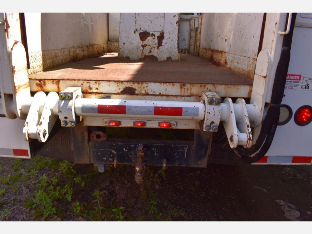 2000 Ford F-650 Altec Cable Placer Truck