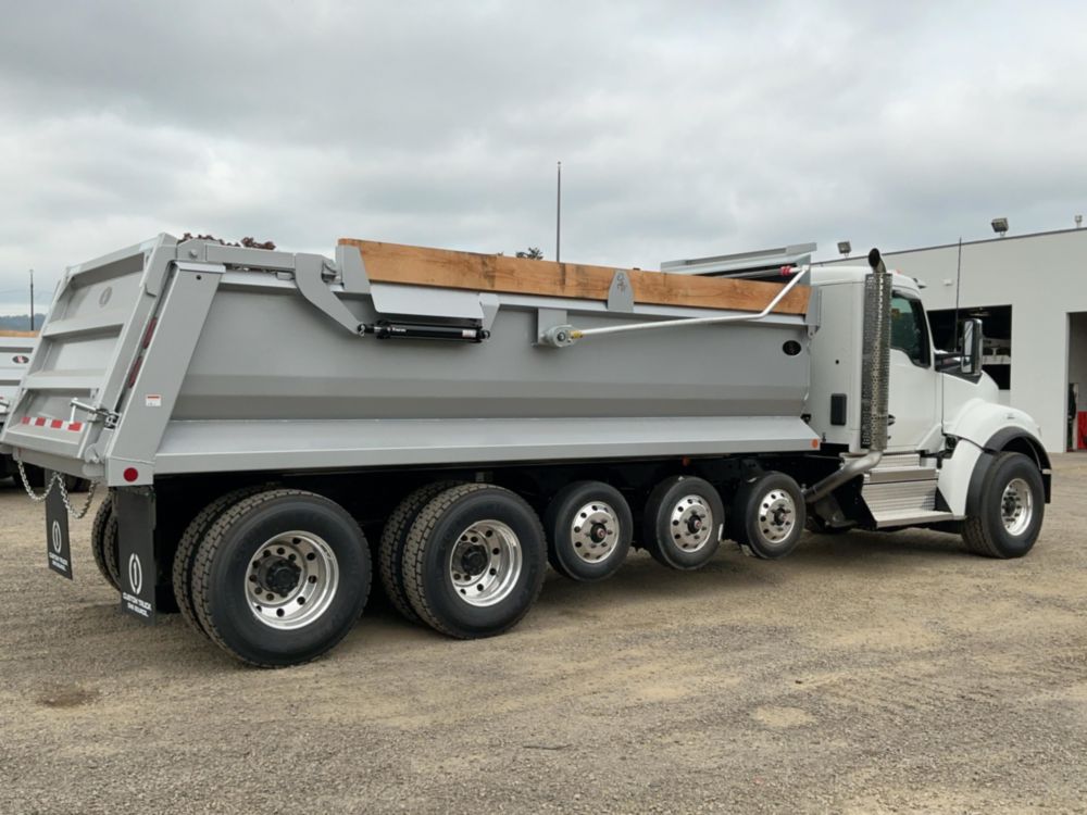 2027 Kenworth T880 12x4 Dump Truck