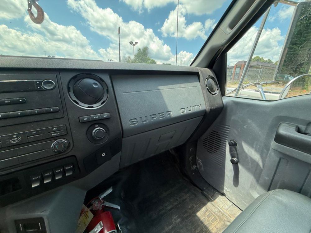 2015 Ford F-750 4x2 Terex Commander 4047 Digger Derrick Truck