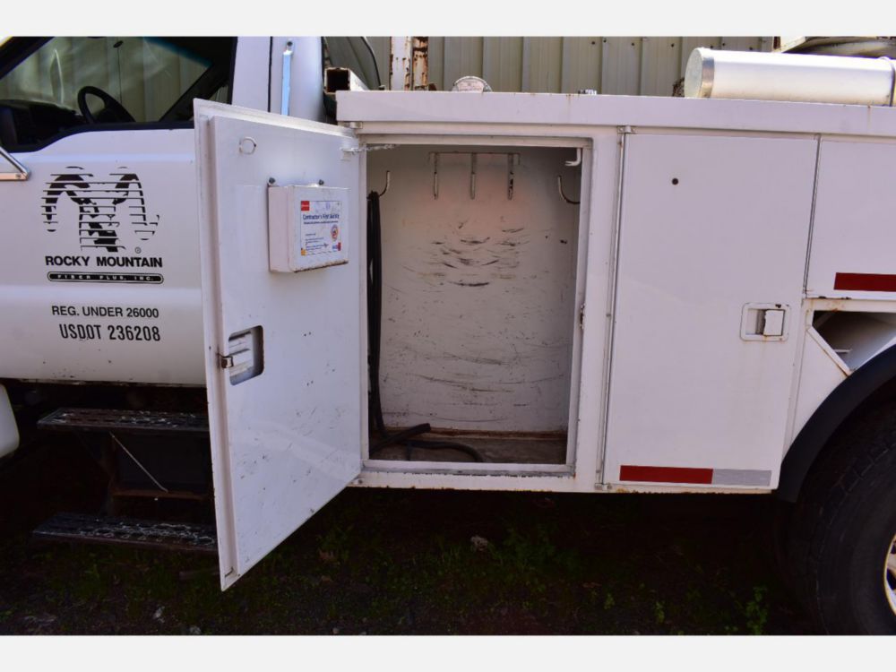2000 Ford F-650 Altec Cable Placer Truck