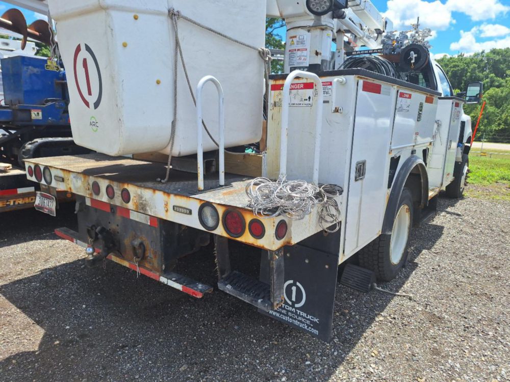 2020 International CV-515 4x4 Versalift SST-40 Bucket Truck