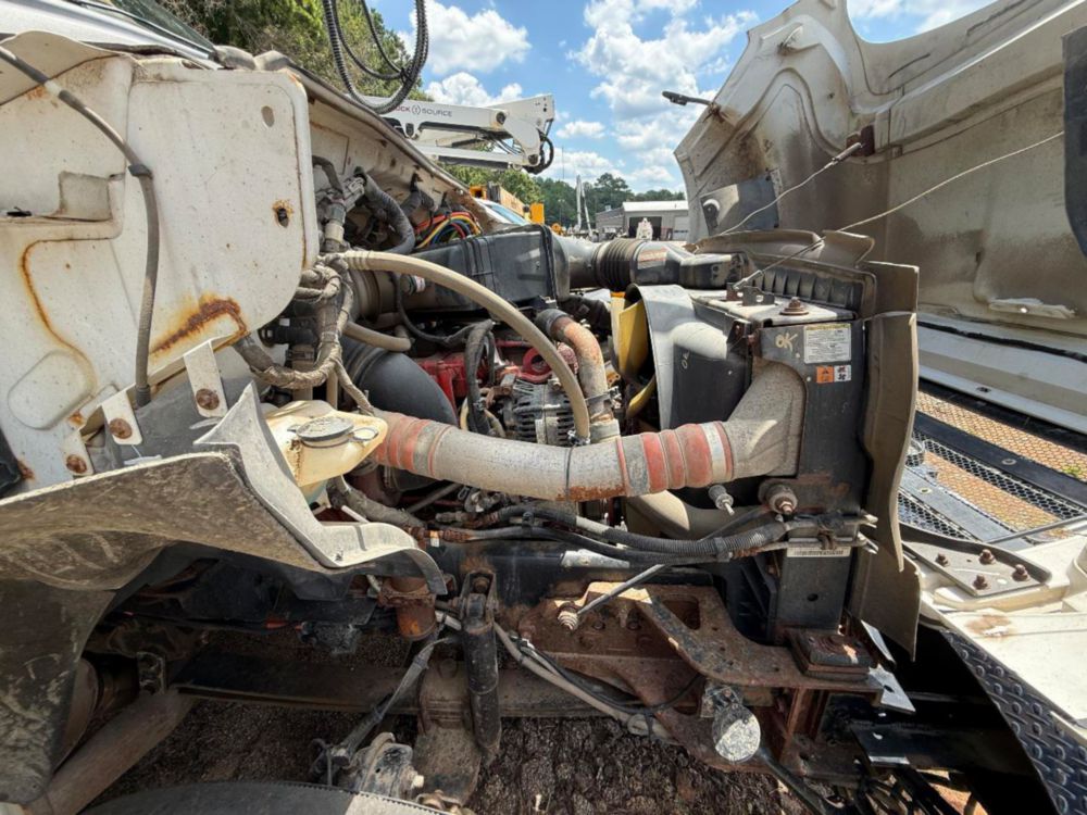 2015 Ford F-750 4x2 Terex Commander 4047 Digger Derrick Truck