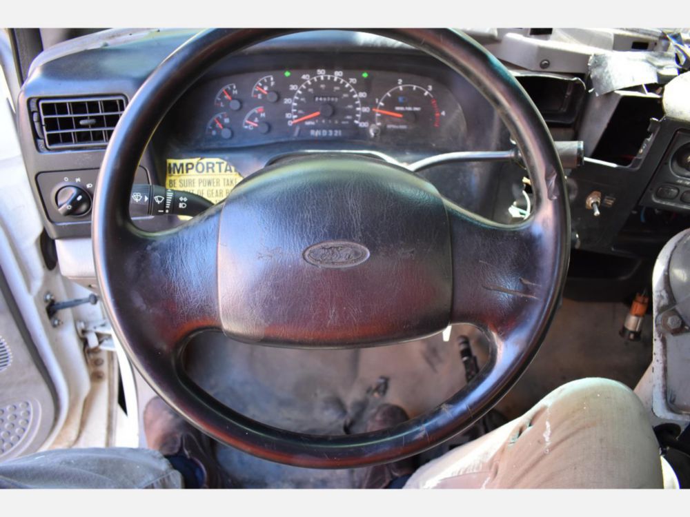 2000 Ford F-650 Altec Cable Placer Truck