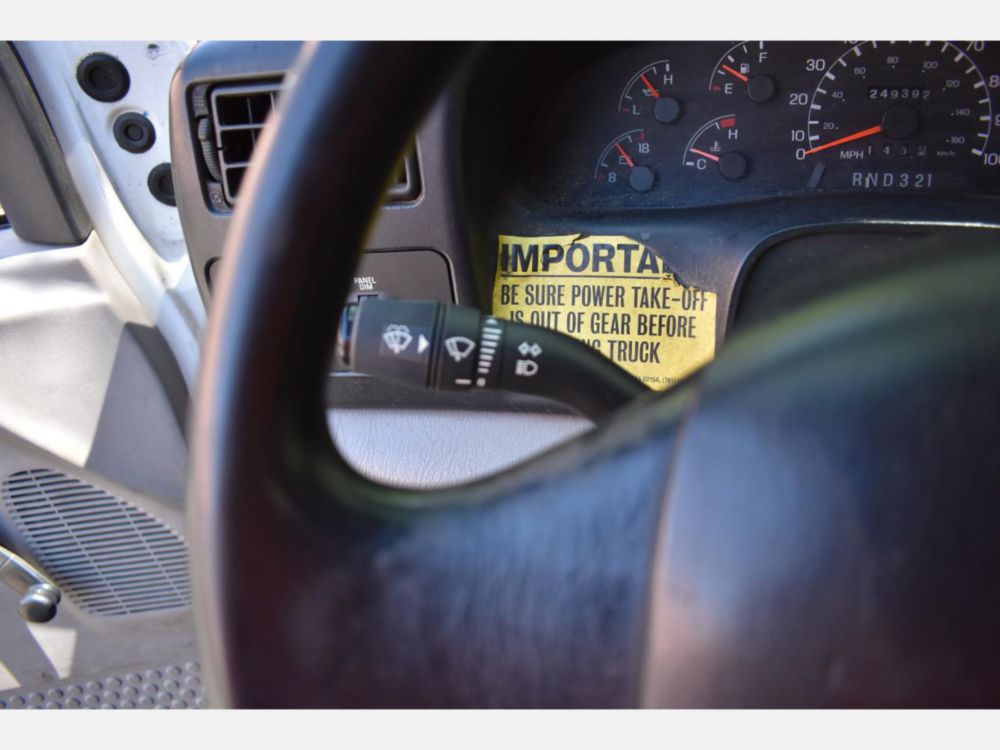 2000 Ford F-650 Altec Cable Placer Truck