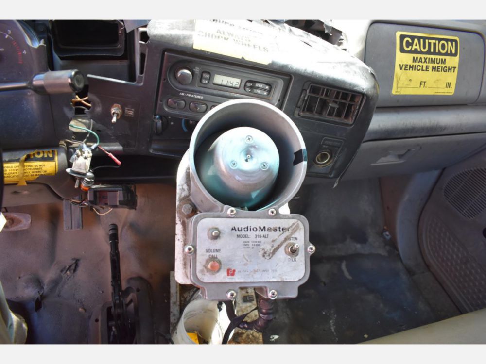 2000 Ford F-650 Altec Cable Placer Truck