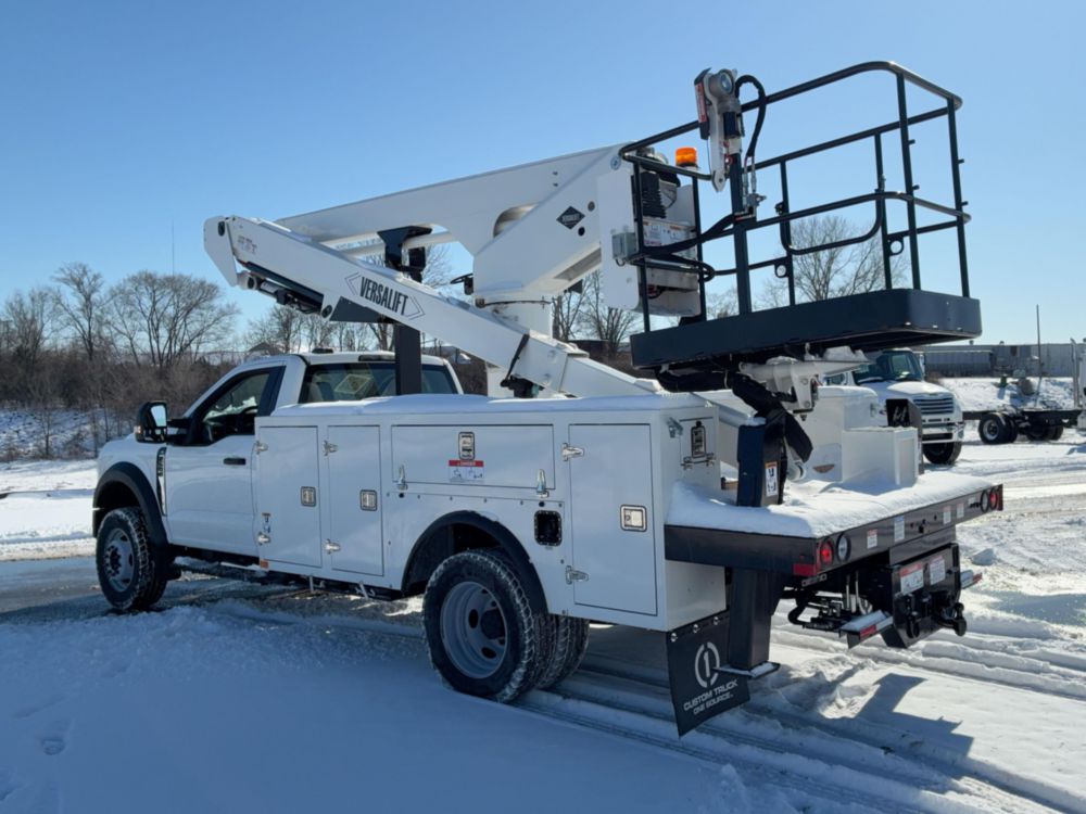 2025 Ford F600 4x4 Versalift VST-50-TN Bucket Truck
