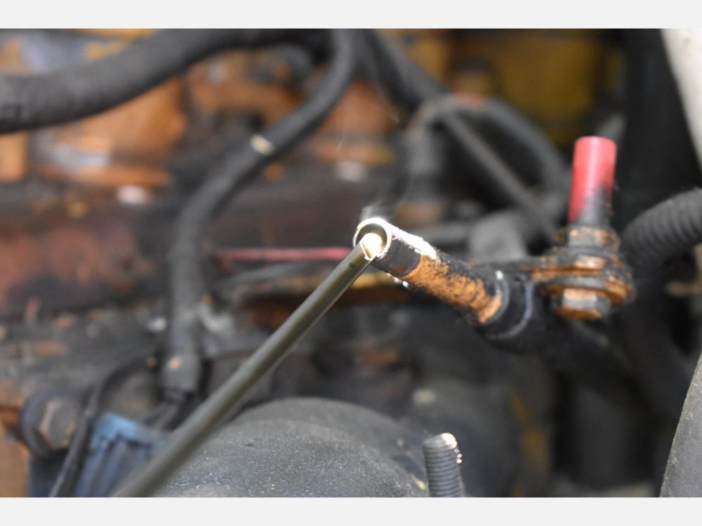 2000 Ford F-650 Altec Cable Placer Truck